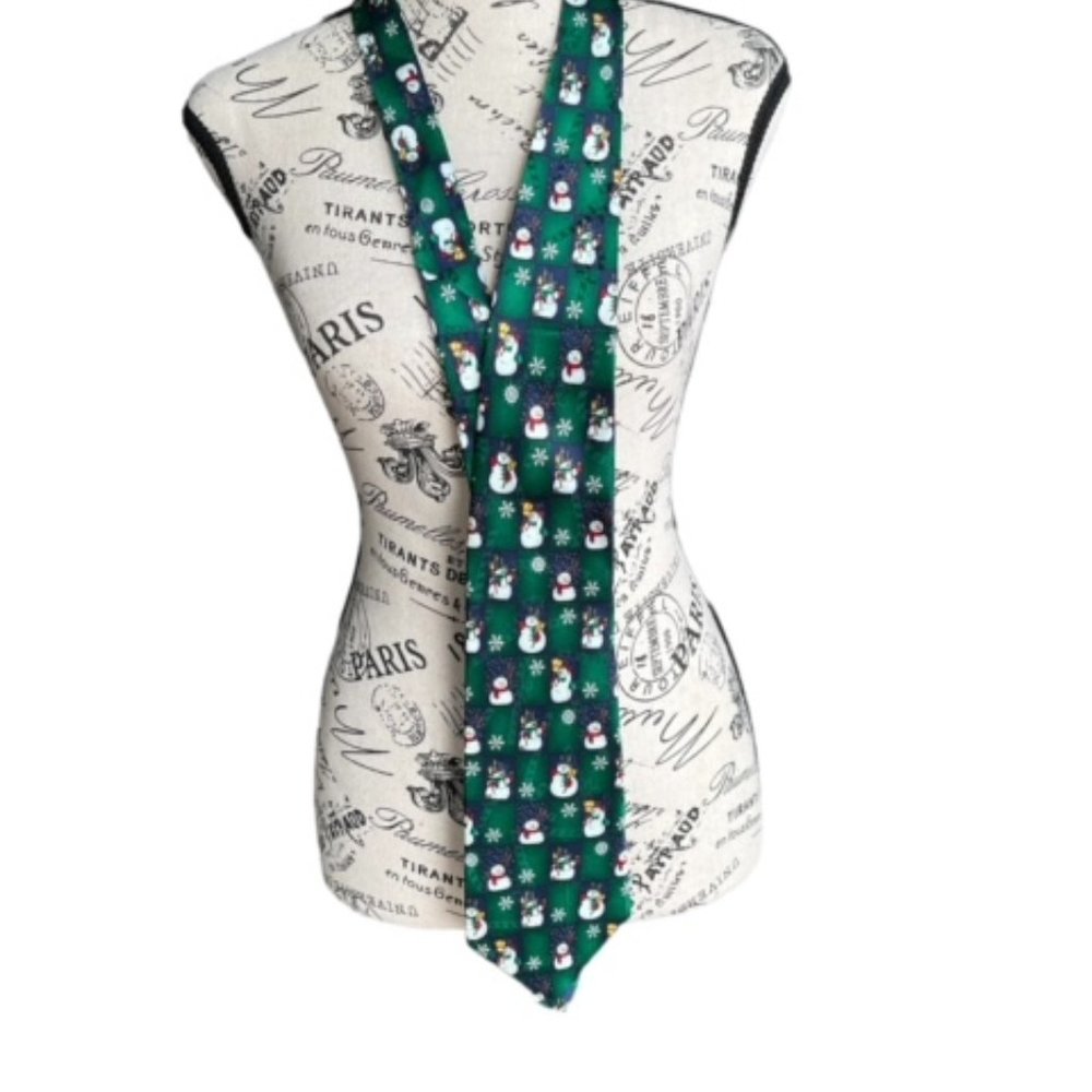 Hallmark Vintage Christmas Tie